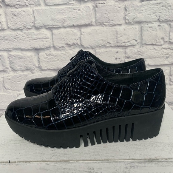 Opening Ceremony Crocodile Embossed Leather Platform Loafers - Picture 10 of 16